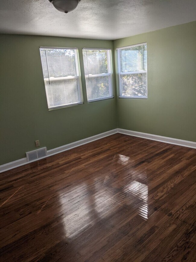 Photo - 1217 6th St Unit 1217