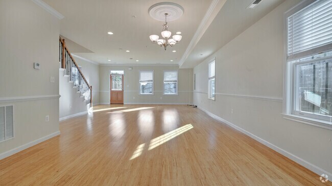 Building Photo - 1337 Maple View Pl SE Rental