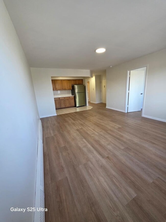 Building Photo - 6678 69th St Unit 3