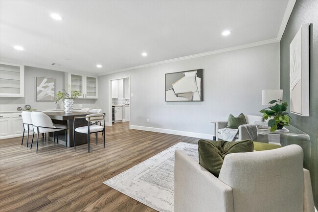 Photo - 5414 Sanford Rd