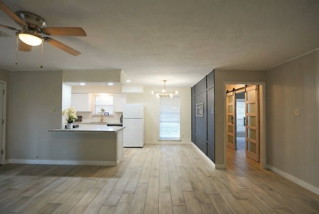 Photo - 118 Talisman St