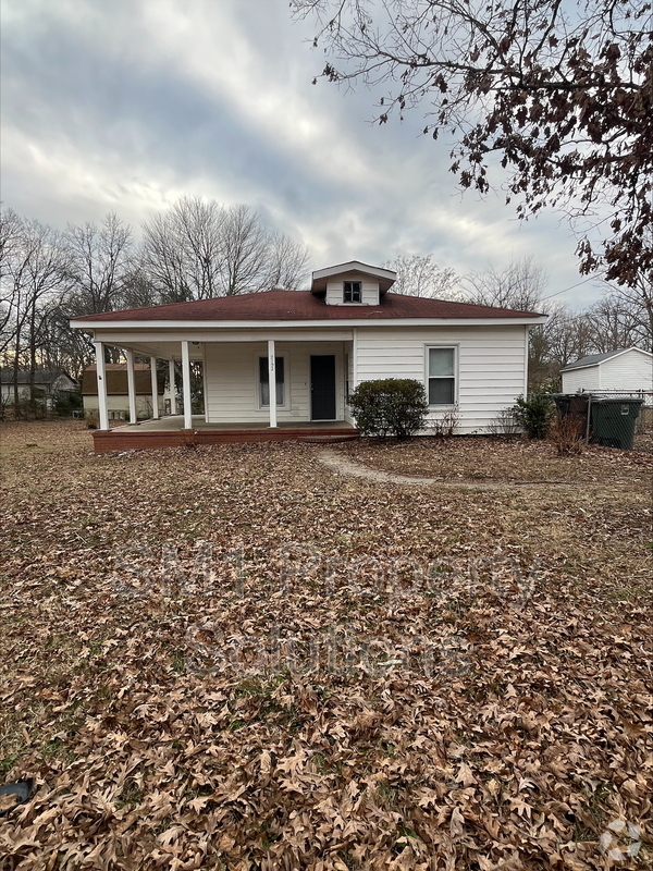 Building Photo - 2102 Brightwood School Rd Rental