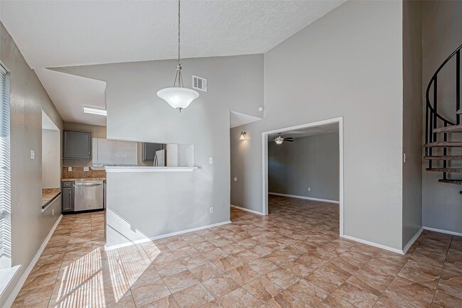 Photo - 5105 Beaver Hollow Dr