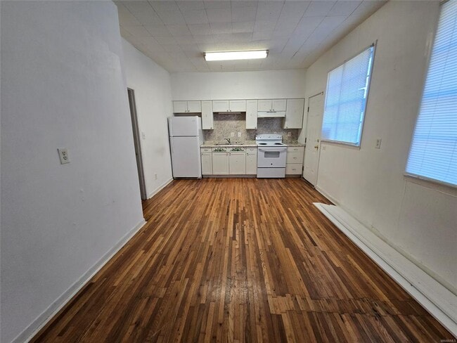 Photo - 2300 Plum St