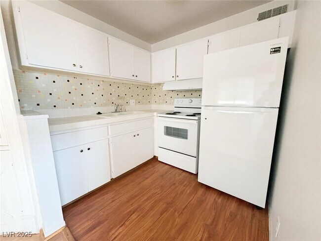 Photo - 212 Orland St Unit 36