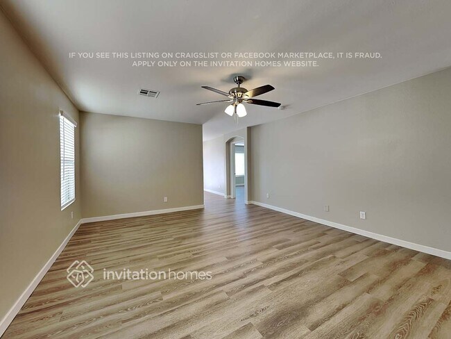 Photo - 927 S 239th Ln