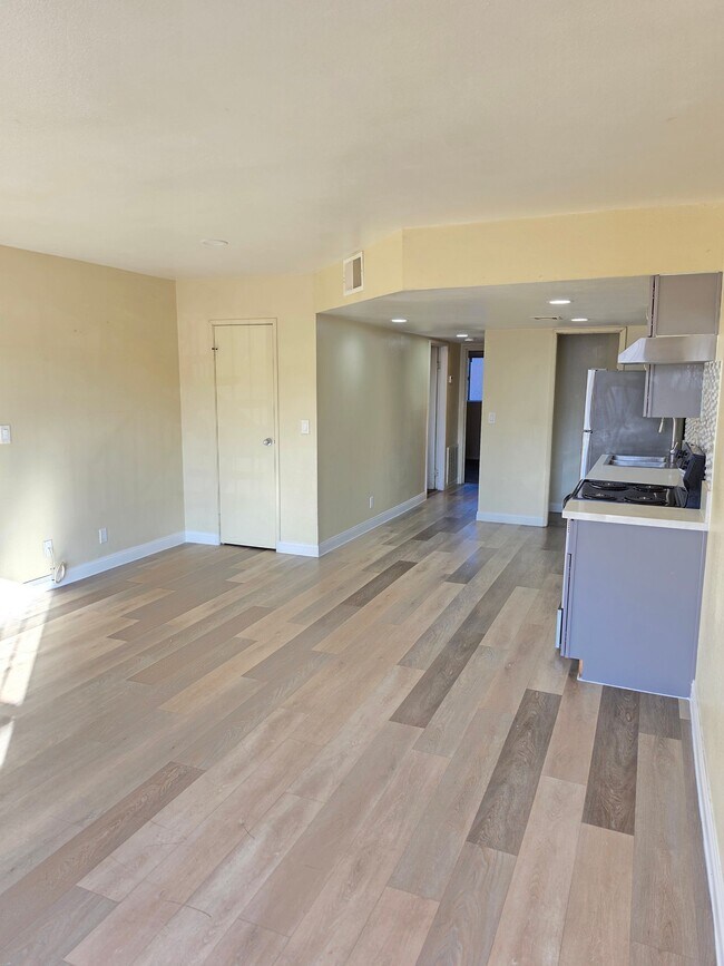 Photo - 3701 Thomas Ave Unit 2