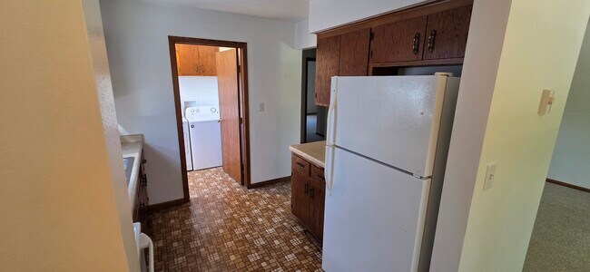 Photo - 131 Maple Ave S Unit 131-2 Maple Ave