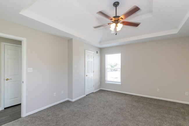 502 Sunny Ln