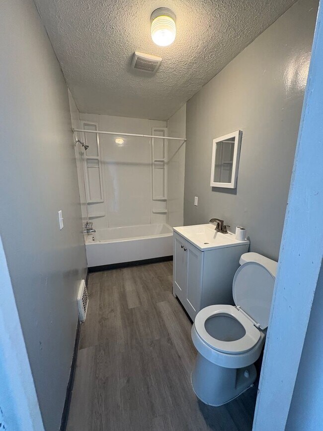 Photo - 3441 W 56th St Unidad DN