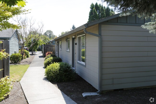 Photo - Seneca Terrace
