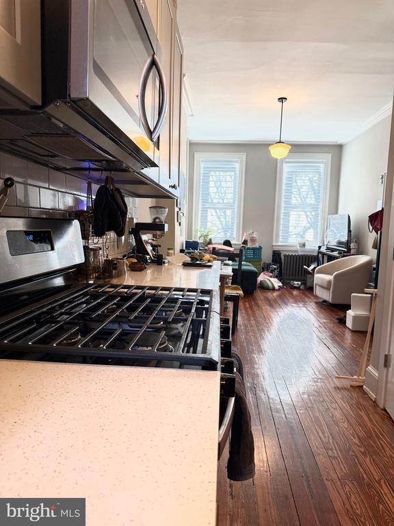 Photo - 2217 Fitzwater St