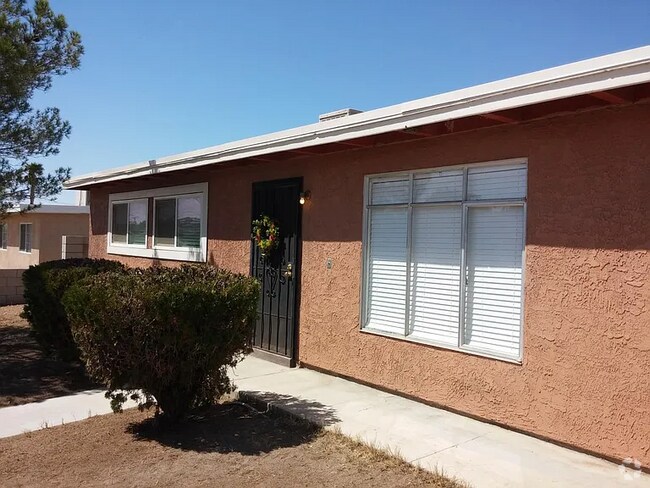 Building Photo - 1041 Taos Dr Rental