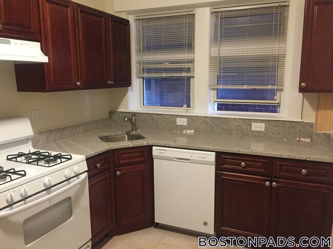 Photo - 163 Summer St Unit 2