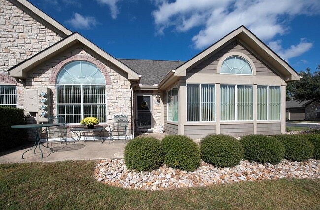 Photo - 30 Wildwood Dr Unidad 173 Rental