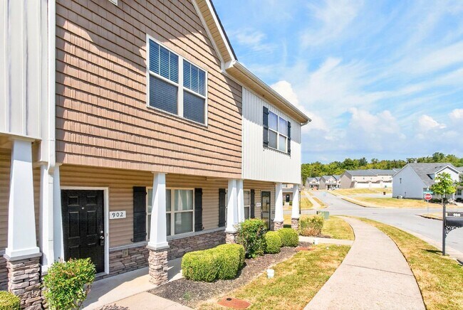 902 Beaver Creek Way