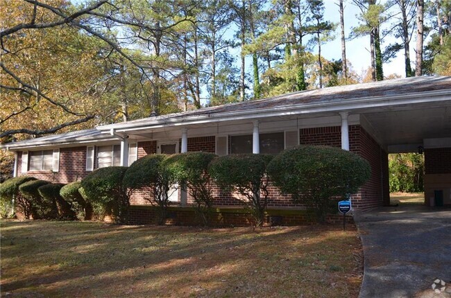 Building Photo - 4828 Pine Shadows Dr Rental