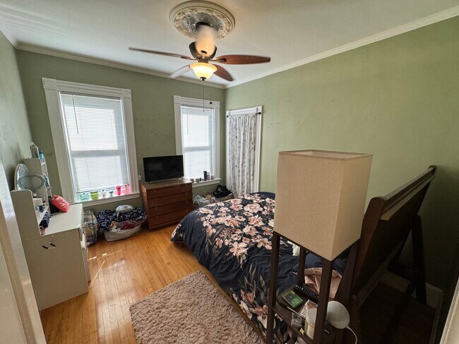 Photo - 176 Elm St Unit 2