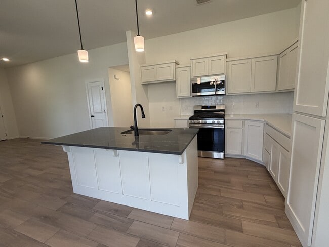 18221 Austin Ct
