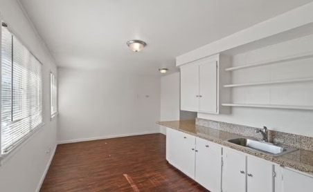 Photo - 3825-3524 Crestmore Rd