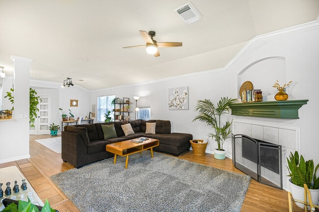 Photo - 904 Melted Candle Cove Unit ID1351743P