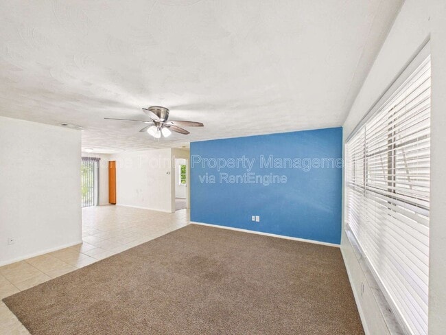 Photo - 18543 Iris Rd