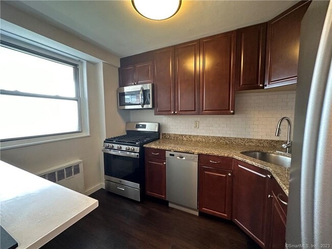 Photo - 91 Strawberry Hill Ave Unit APT 734