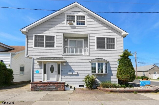 Building Photo - 20 N Swarthmore Ave Unit B-B Rental
