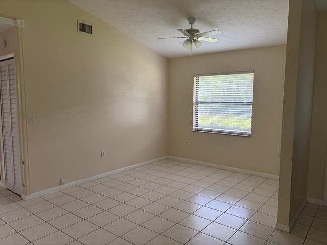 Photo - 4612 Boabadilla Ave