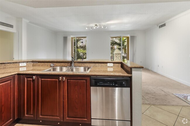 Building Photo - 4 Renaissance Way Unit 303 Rental