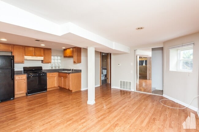 Photo - 2436 W Diversey Ave