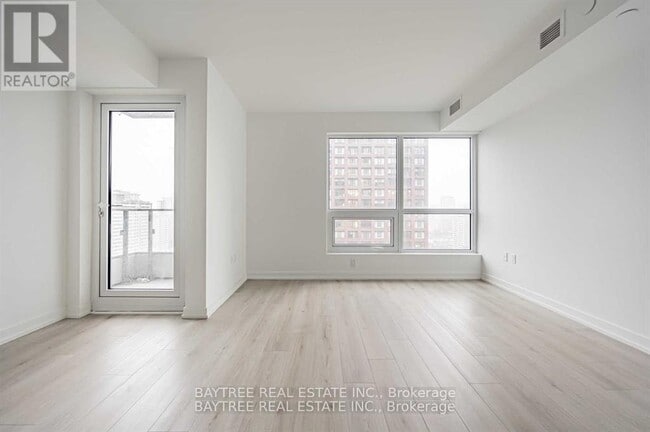 Photo - 395 Bloor St E Unit 2612