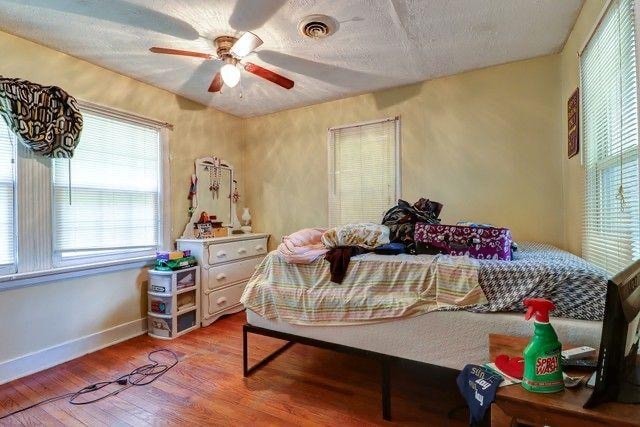 Photo - 710 S Wabash Ave