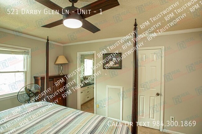 Photo - 521 Darby Glen Ln Unit 1