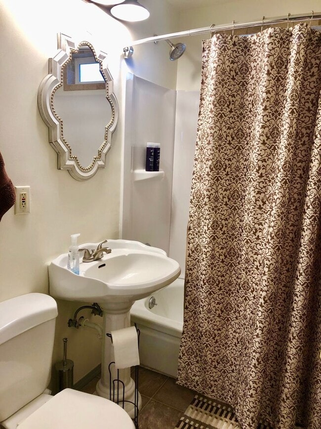 Photo - Delightful Sherwood Home!