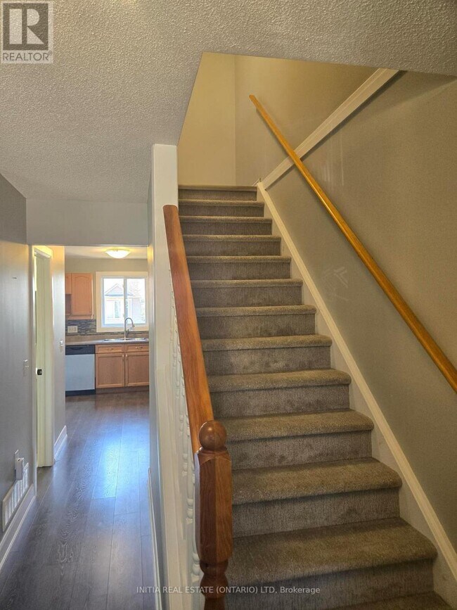 Photo - 1320 Savannah Dr
