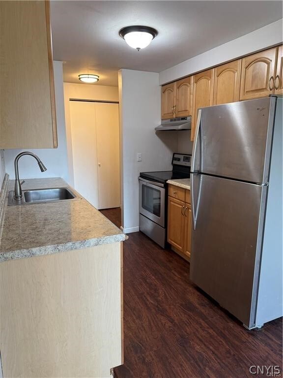 Photo - 343 Village Blvd N