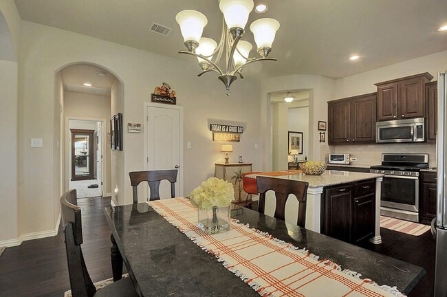 Photo - 6004 Fremont Dr