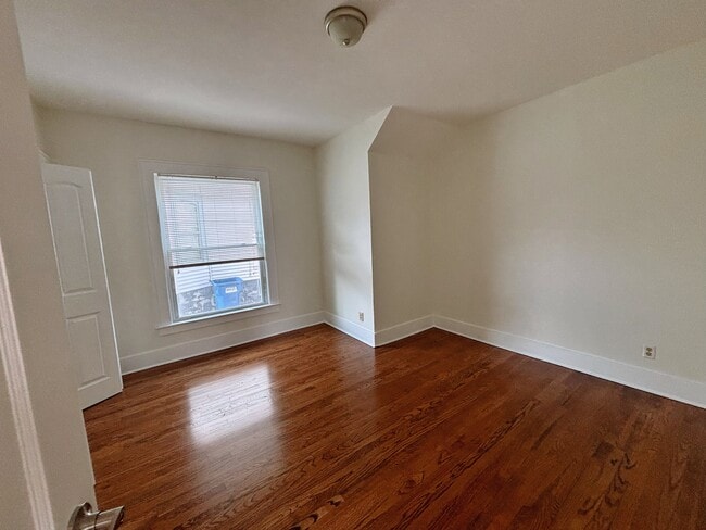 Photo - 201 Lillian Ave Unit 201 Lilian