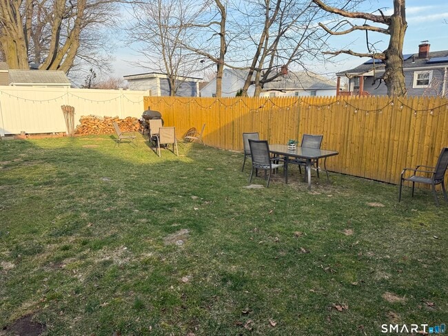 Photo - 507 Queen St