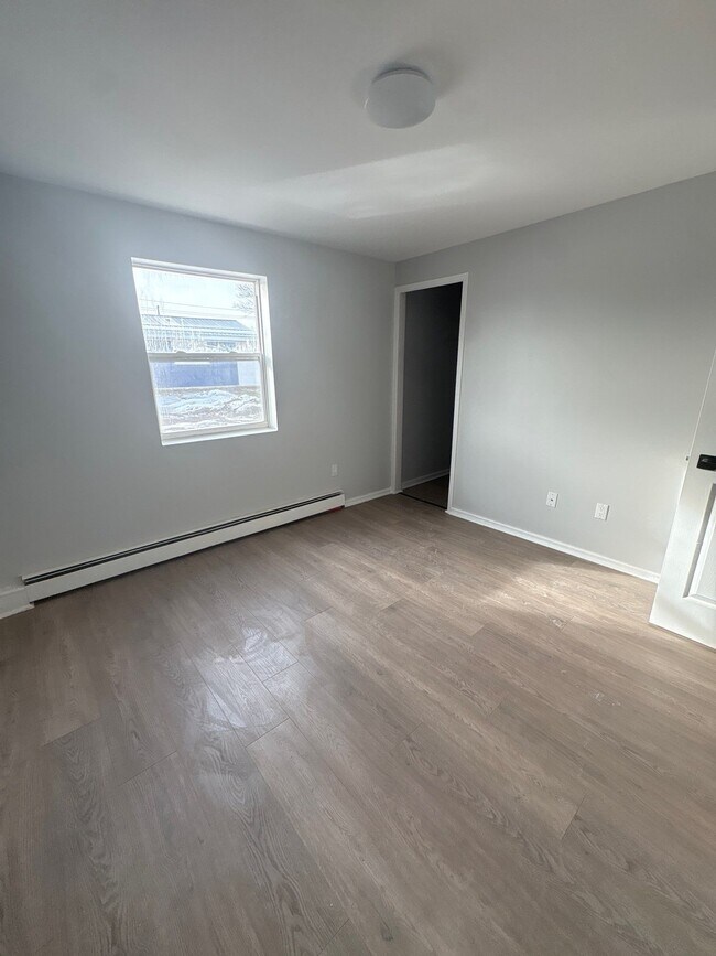 Photo - 17 Copp Ave Unité B2