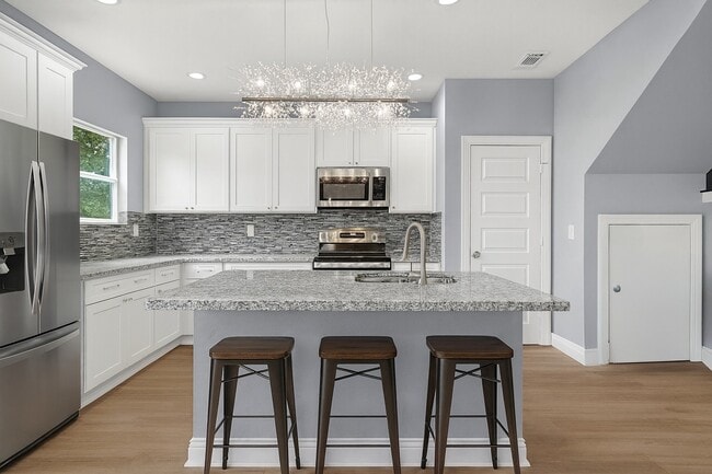 Photo - 3528 South St