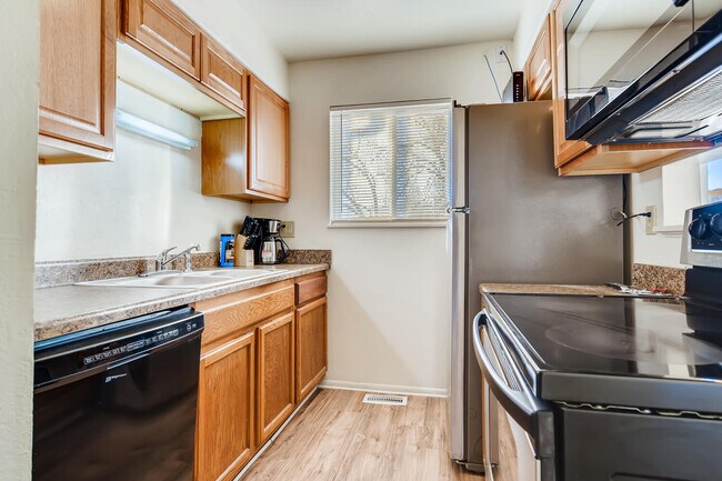 Photo - 1620 Zebulon Dr