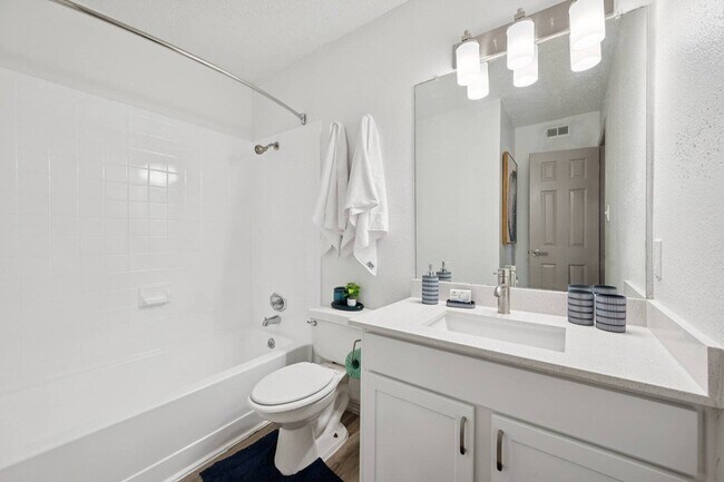 Photo - 9024 Northgate Blvd Unidad 2363