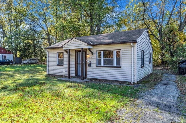 Photo - 4428 E 142nd St