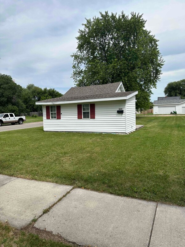 Photo - 1024 N Labree Ave