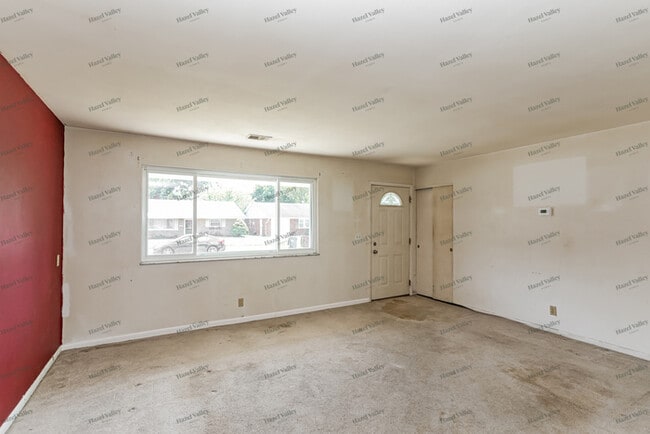 2974 Libra Ln