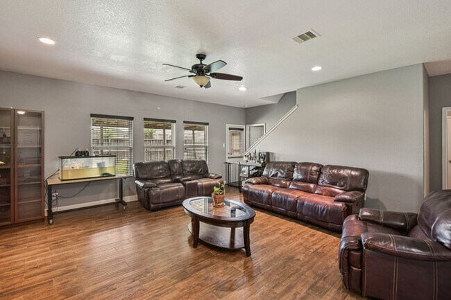 Photo - 1226 Newsome Glenn Dr