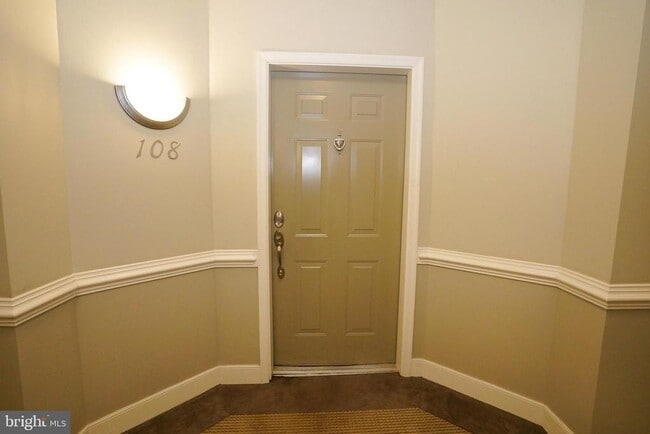 Photo - 2111 Ganton Green Unidad E108