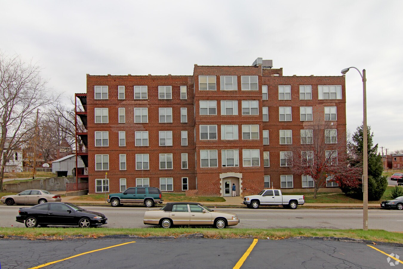 Photo - Riverview Apartments